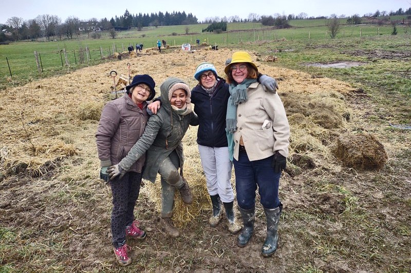nouveau bassin dans un jardin écologique à Gedinne